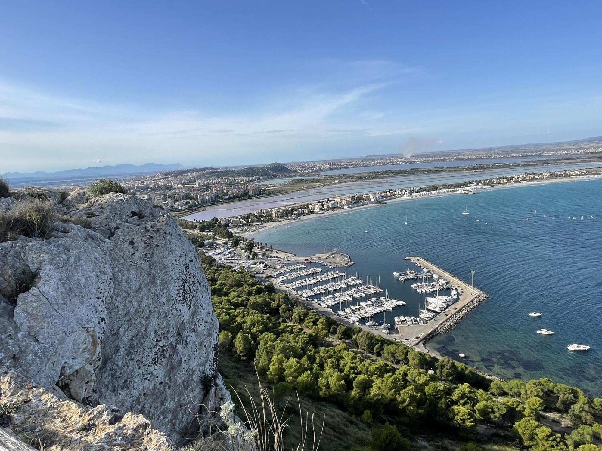 Mari'Entu Apartamento Quartu SantʼElena Exterior foto